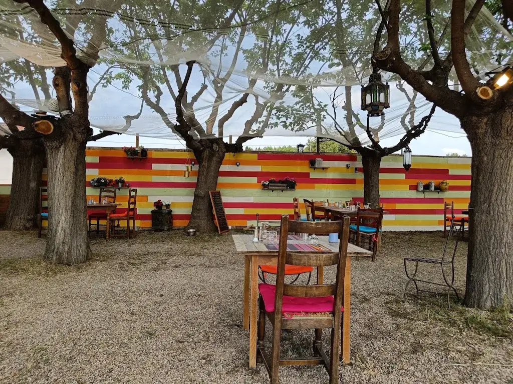 Lou Cabanot restaurant in Argeliers