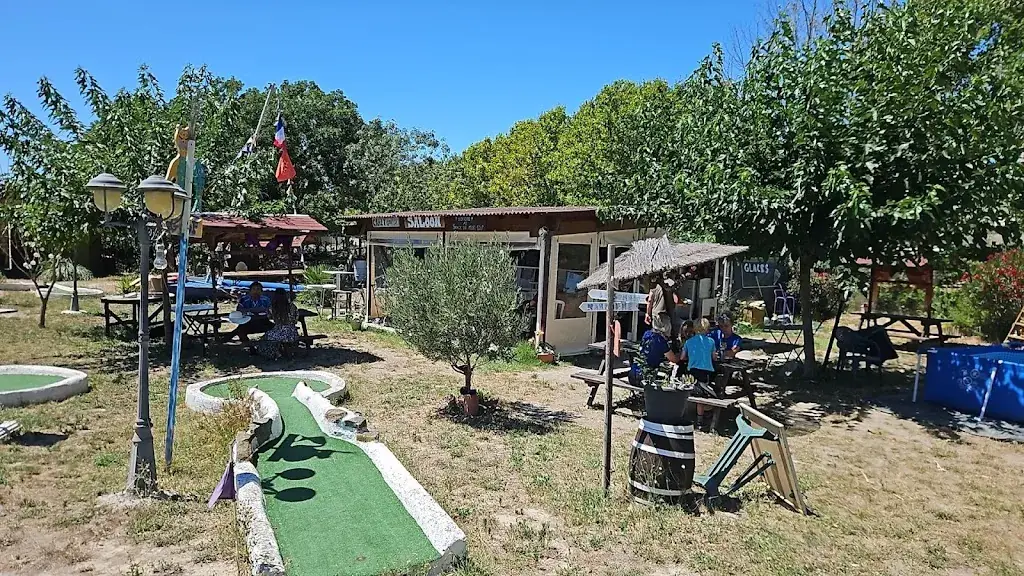 Mark Thatcher_Le Mini golf d'Argeliers_Argeliers_review