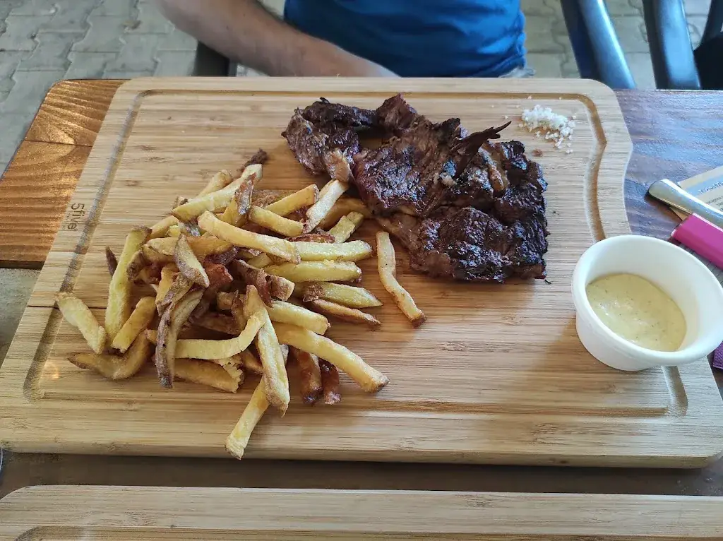 Menu_Complexe la Garenne_Mirepeisset_image_5