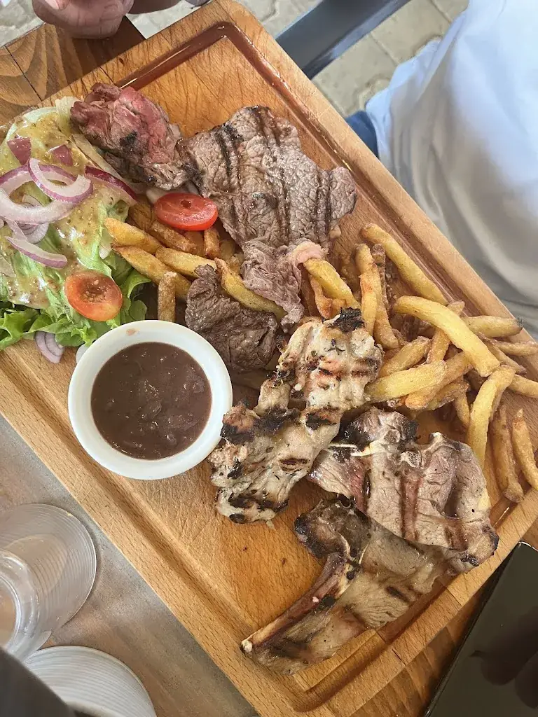 Complexe la Garenne_Mirepeisset_slider_image_3