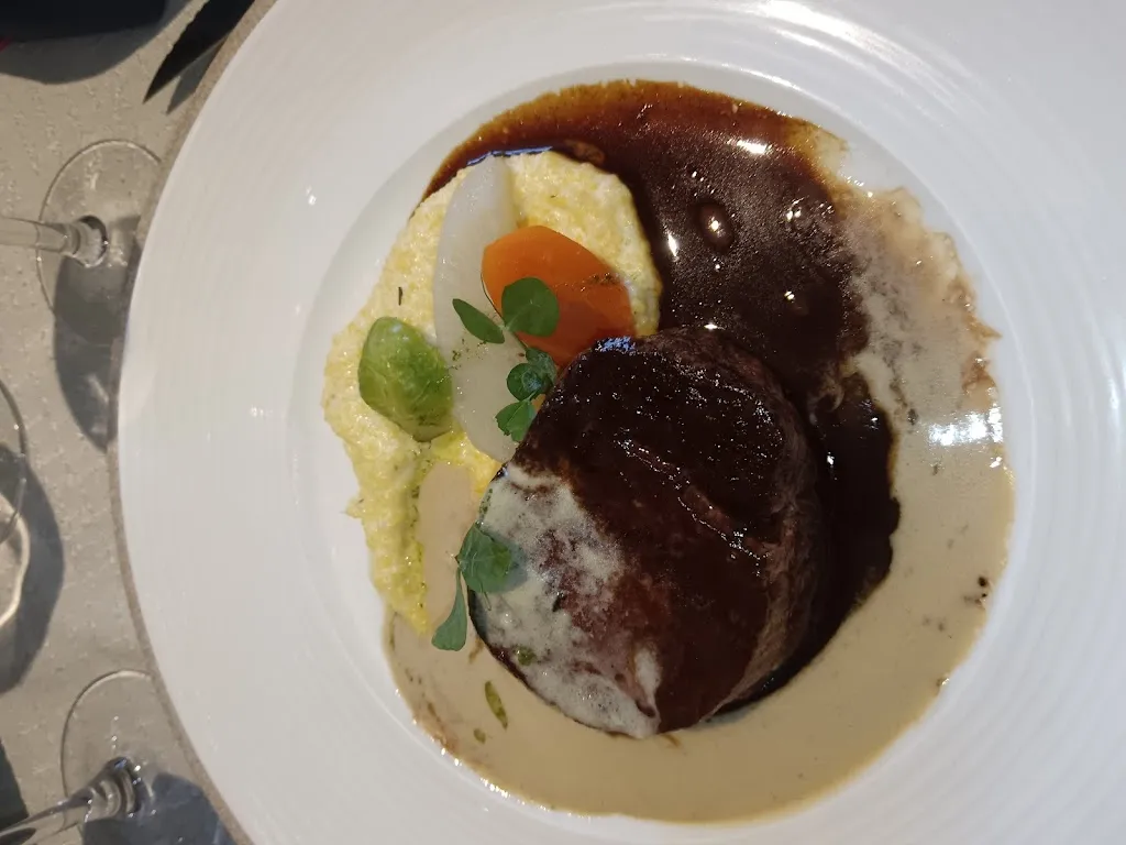 David Hodgskin_Auberge de la Croisade_Cruzy_review