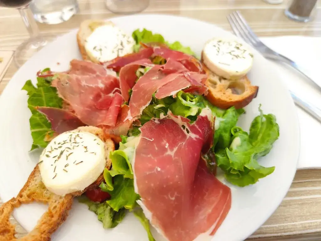 Le Comptoir Gourmand, Saint-Étienne-la-Varenne_Saint-Étienne-la-Varenne_slider_image_2