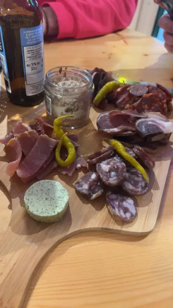 ROUSSEL KEVIN_La Guinguette des Copains_Arthès_review