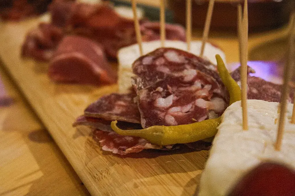 La Guinguette des Copains_Arthès_slider_image_2