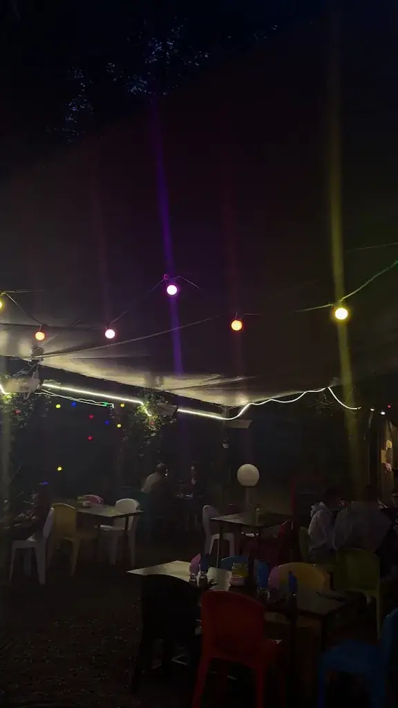 Elodie R_La guinguette_Aspet_review