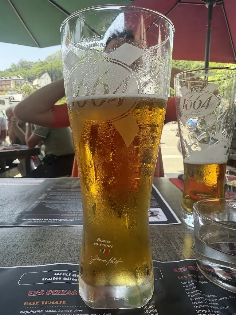 Justin Stevenson_La Piazza_Argelès-Gazost_review