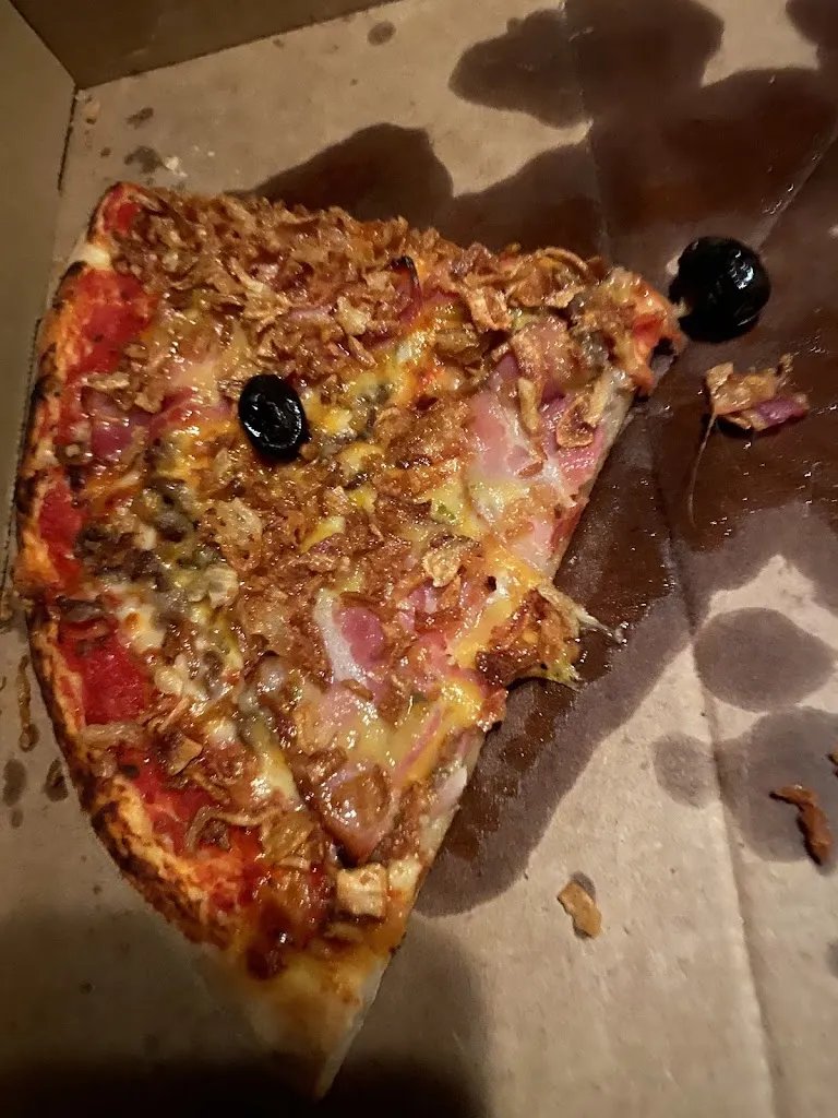 Yuliya Hrybachova_Vince's Pizza_Argelès-Gazost_review