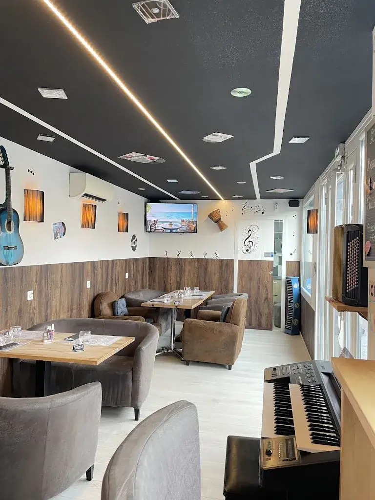 clara lelievre_La Cantine - Pizzeria_Argelès-Gazost_review