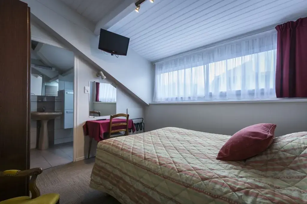 Au Primerose Hôtel_Argelès-Gazost_slider_image_2