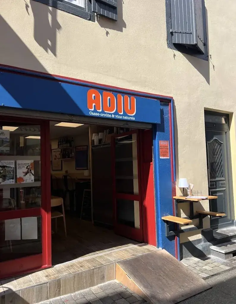 Adiu - Cave à manger - Vins naturels Restaurant in Argelès-Gazost