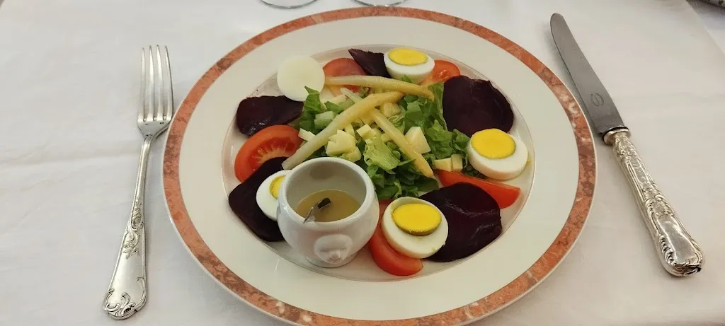 Daniel Hullin_Hotel Du Gabizos_Argelès-Gazost_review