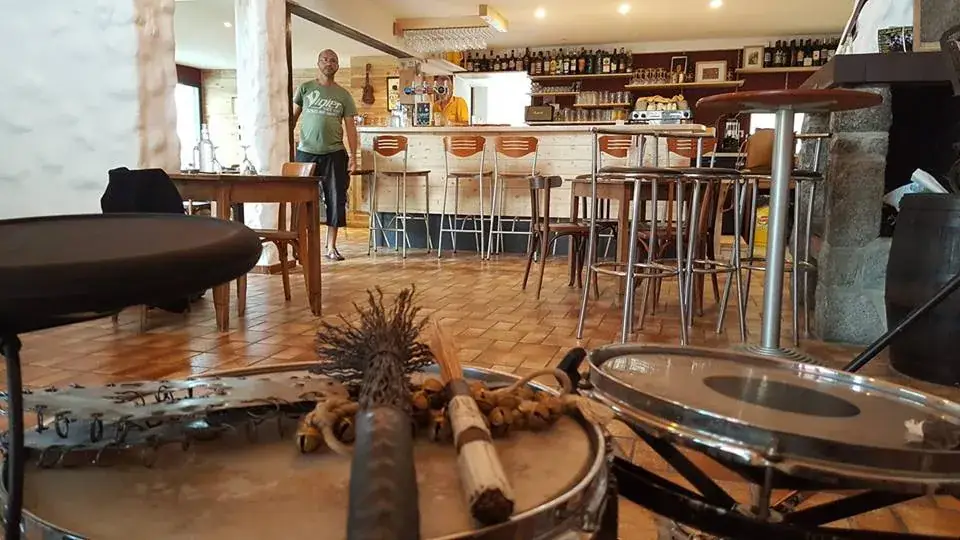 Chez Pierrot Bar Bistrot Concert_Arcizans-Avant_slider_image_1