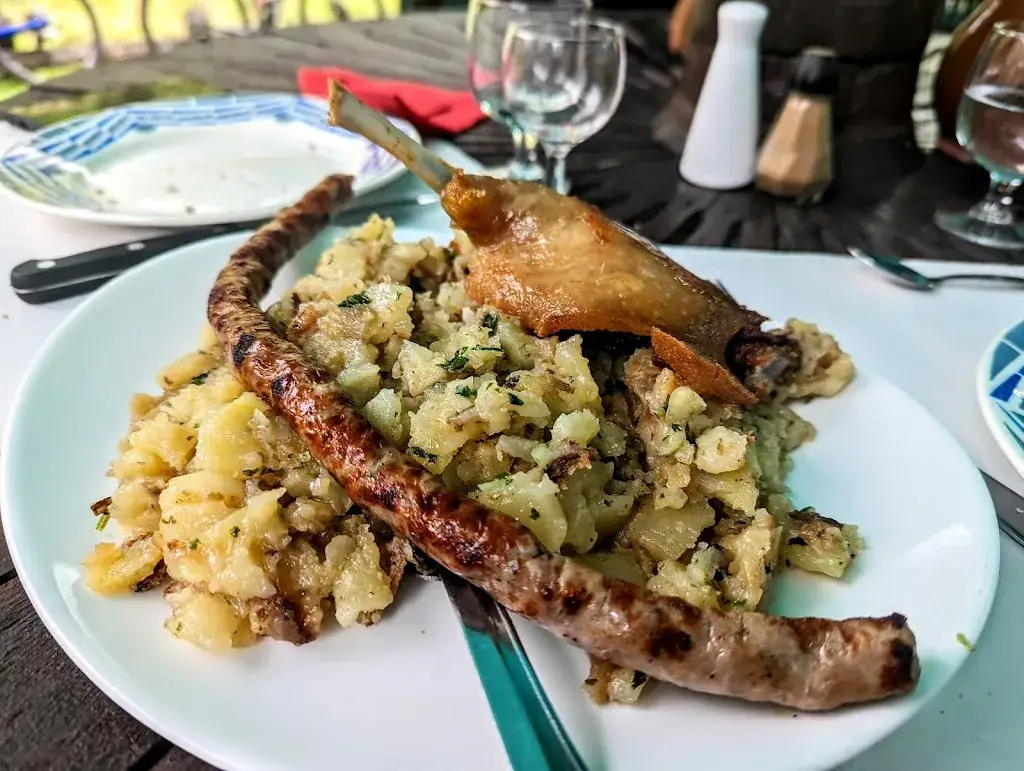 everythingelleknows_Auberge l'Arrioutou_Beaucens_review