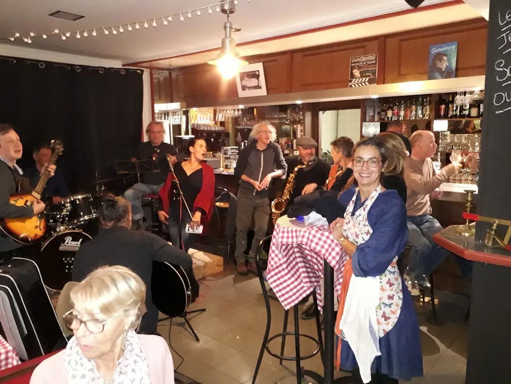 Café de la Poste restaurant in Aspiran