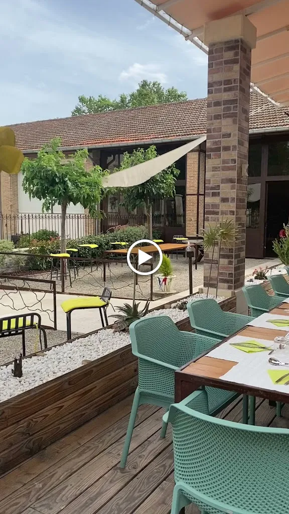 Ô tour de la table_Nébian_slider_image_2