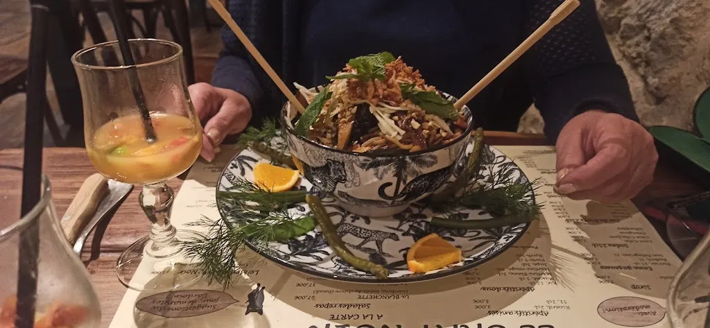 Joëlle_Restaurant Le Chat Noir_Paulhan_review