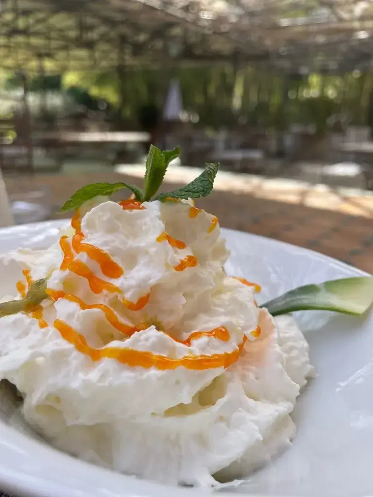 Restaurant La Source_Villeneuvette_slider_image_2