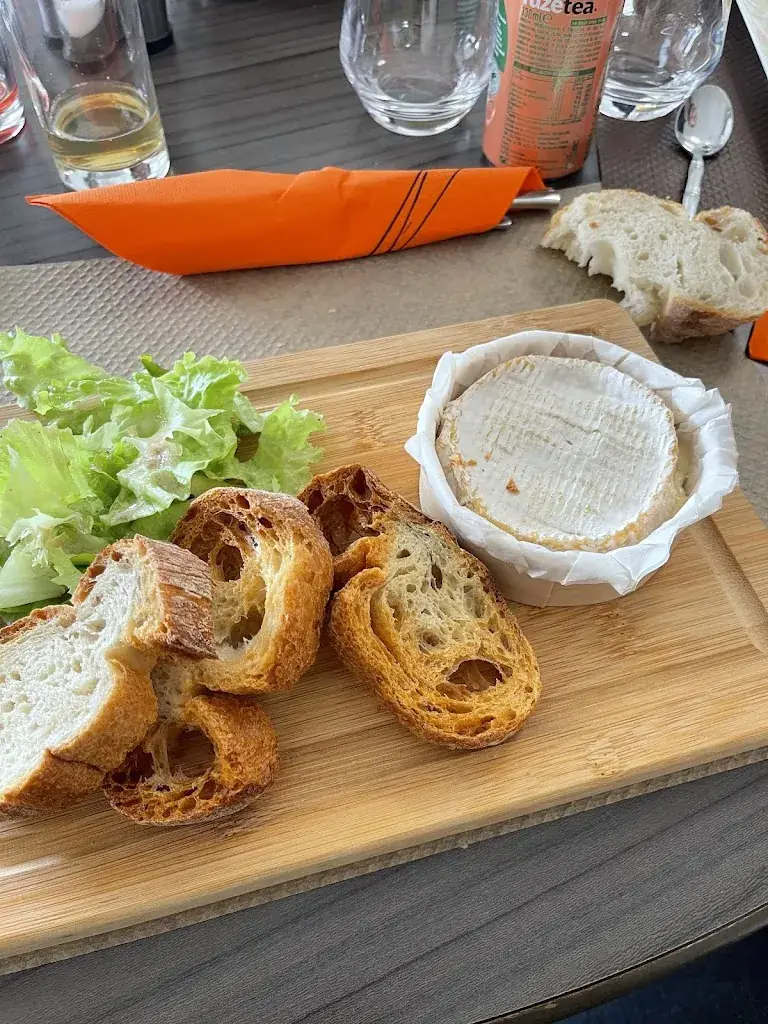 Maeva Bartoccioni_Le Mille Pattes du 124_Marsan_review