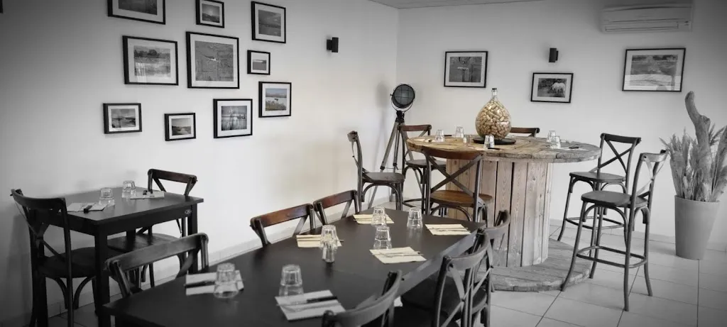 La Petite Camargue Aubord restaurant in Aubord
