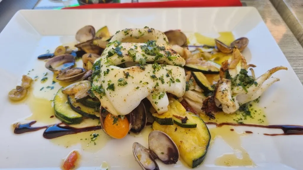 Café du Progrés_Aubord_slider_image_1