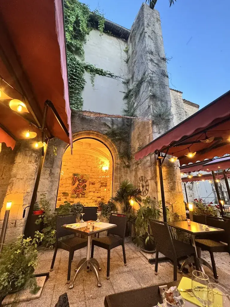 Maria Deligiannis_Jardin des Arts - Restaurant Arles_Arles_recensione