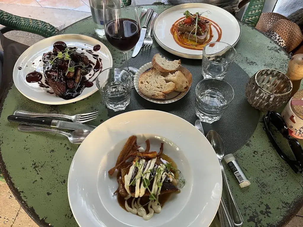 Le Galoubet_Arles_slider_image_3