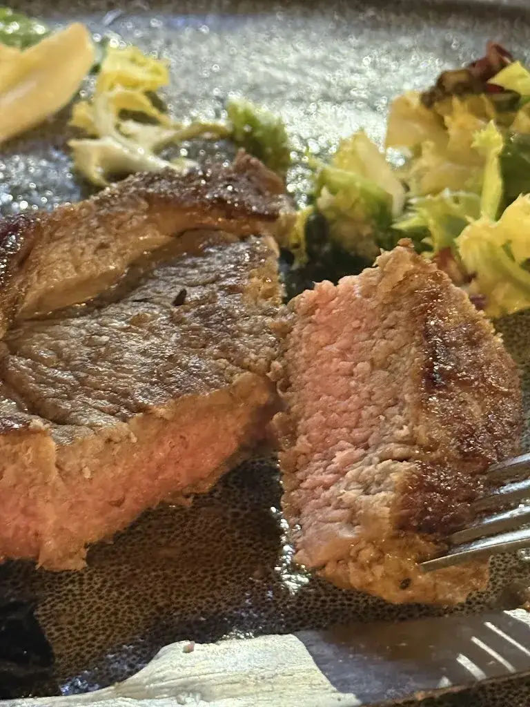 Nicole Simonato_L'Apostrophe Restaurant_Arles_review