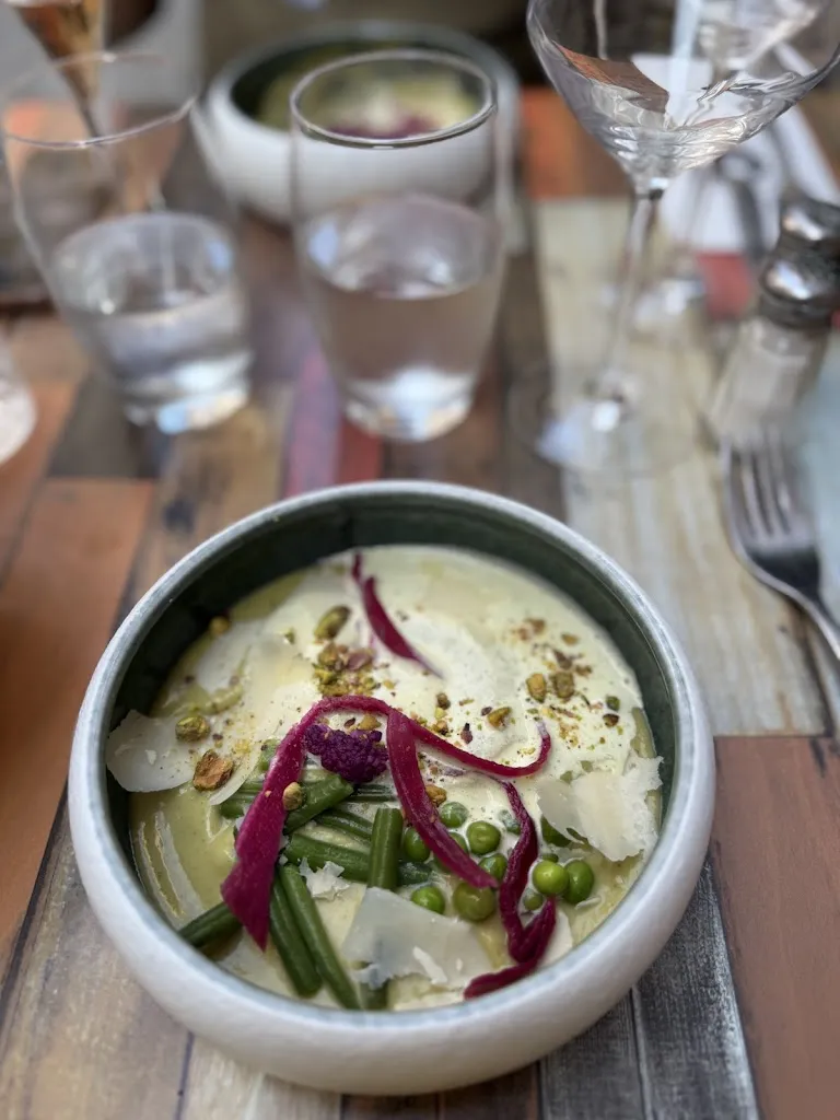 Pip Daverson_La Gueule du Loup_Arles_recensione