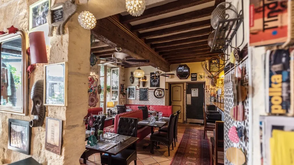 Le Q.G_Arles_slider_image_1