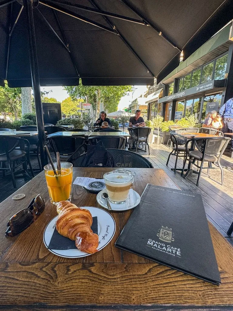 james rock_Grand Café Malarte - Restaurant Arles_Arles_review