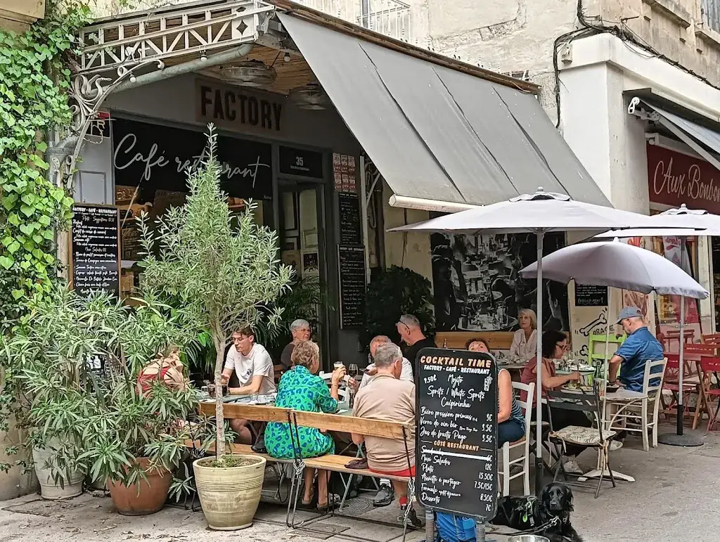 Café Factory République_Arles_slider_image_1