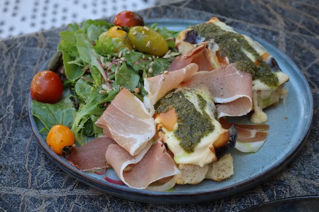 l'Antonelle le bistrot_Arles_slider_image_2