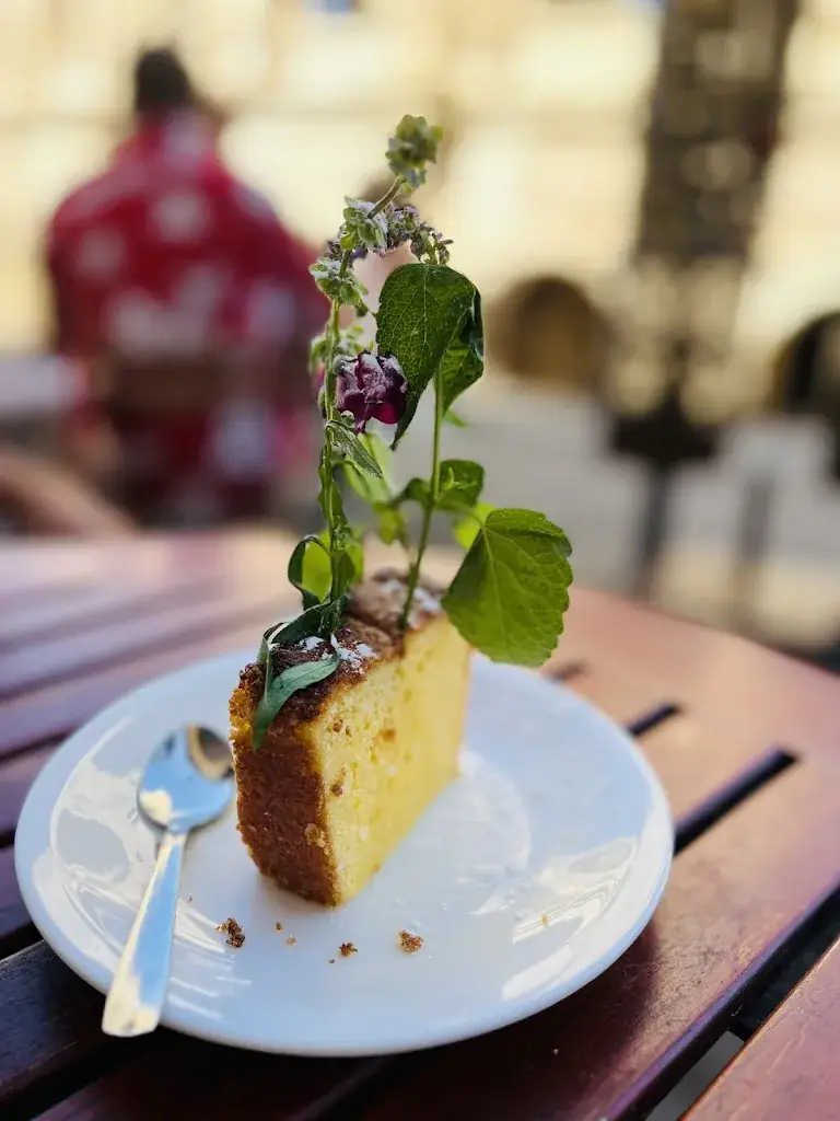 Saveurs et Terroirs_Arles_slider_image_3