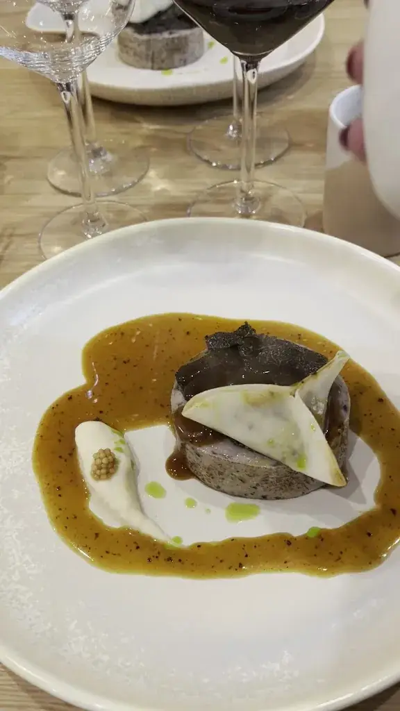 Ana Maric_le Seize_Arles_review