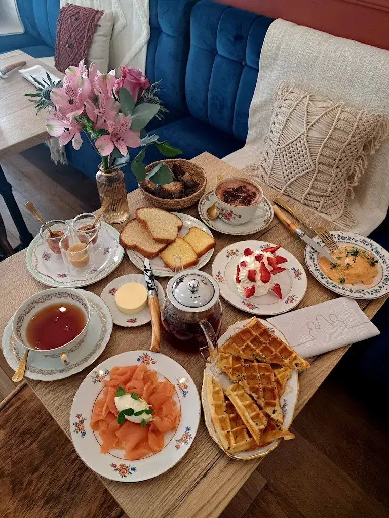 le Seize_Arles_slider_image_3