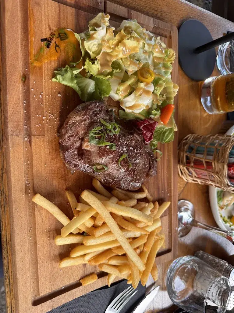 Josef Fuchs_L'adresse_Arles_review