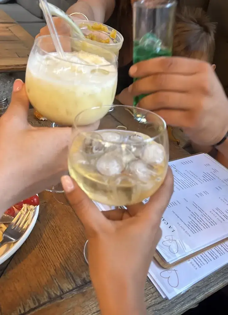 Whissem Bachtoula_L'adresse_Arles_review