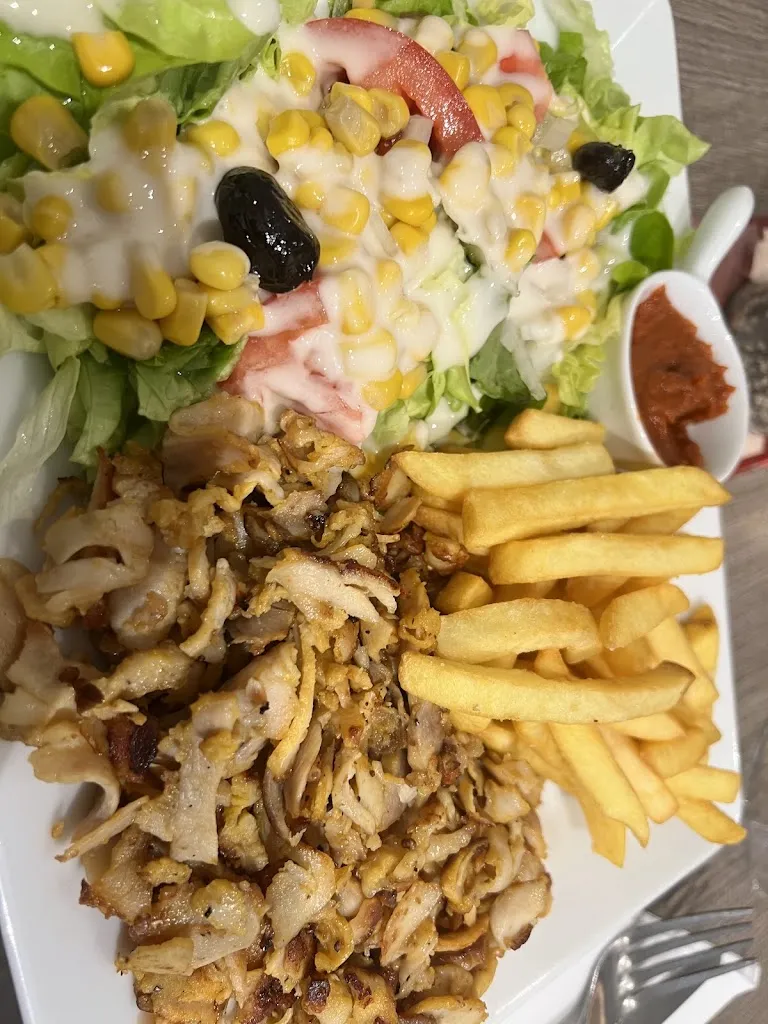 Yanran Zhou_L' Oriental arles_Arles_recensione