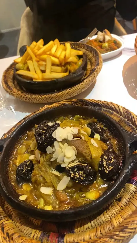 L' Oriental arles_Arles_slider_image_2