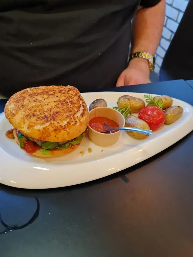 Robert Stone_L O à la bouche_Arles_avis