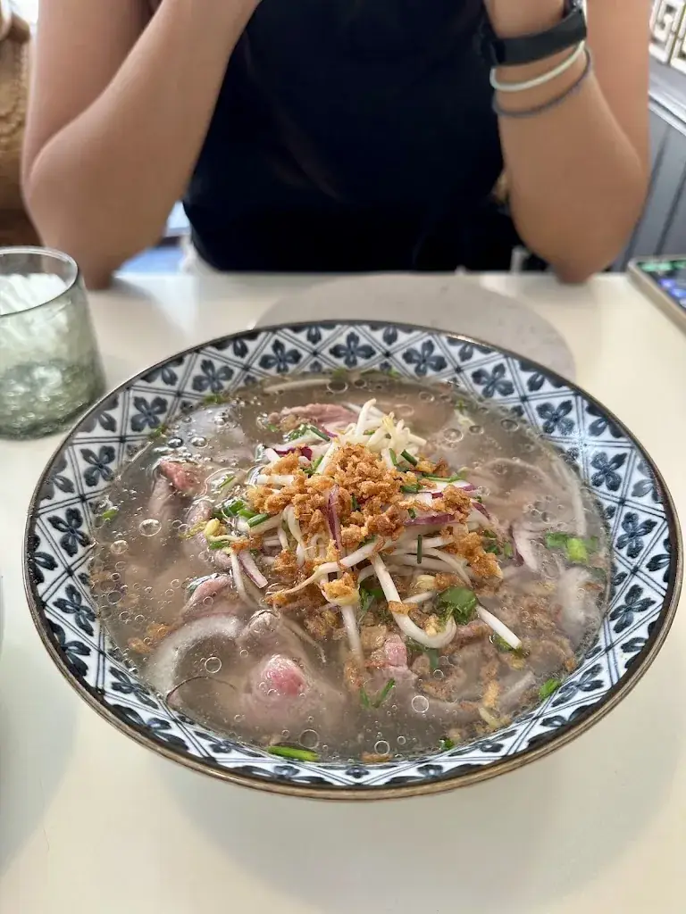 FT_Apsara Restaurant_Arles_review