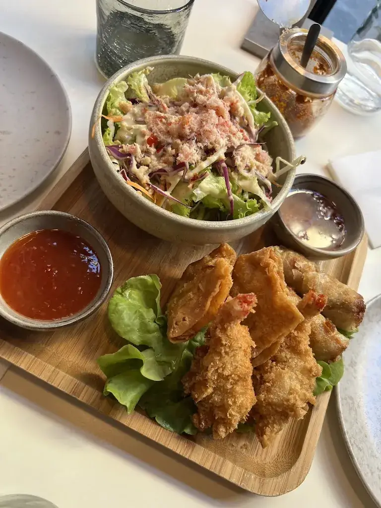 Stella Lee_Apsara Restaurant_Arles_review