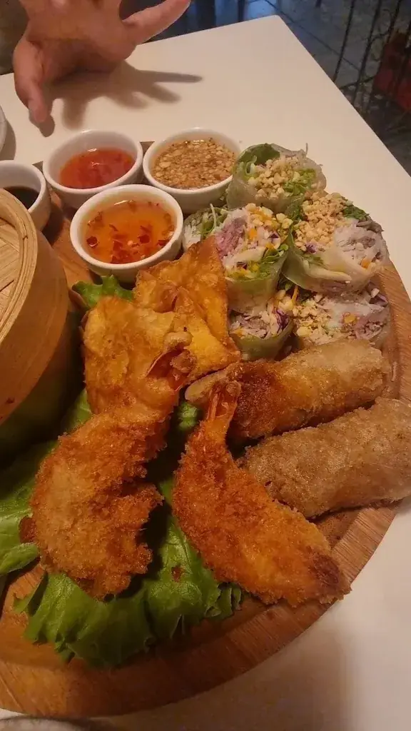 Apsara Restaurant_Arles_slider_image_2