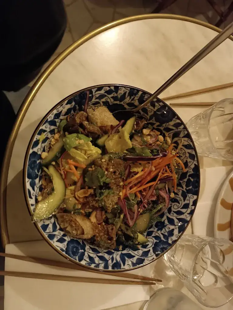 Evaa Gest_Restaurant DIM-MUI_Arles_review