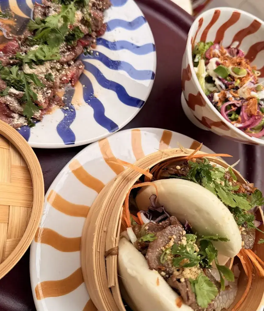 Restaurant DIM-MUI_Arles_slider_image_2