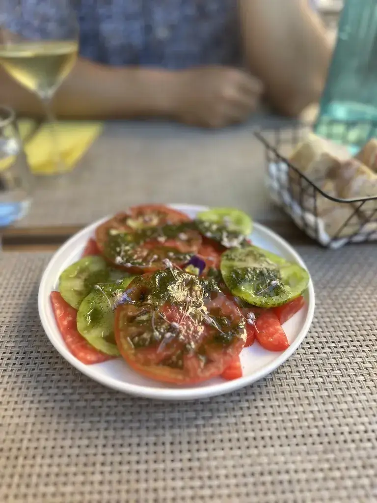 Briar Evans_Du début à la Faim_Arles_review