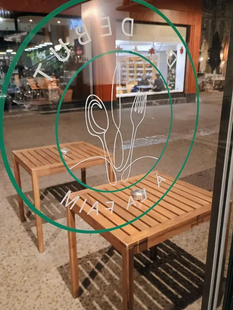 Mark Smedley_Du début à la Faim_Arles_review