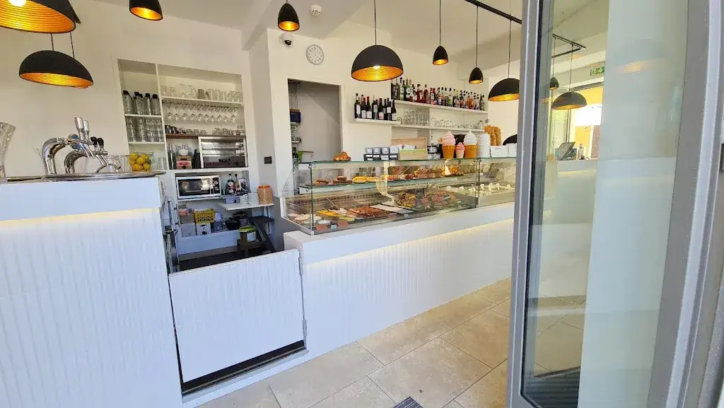 Restaurant Arles - Le Comptoir du Calendal - La Table du Calendal - Garden Café_Arles_slider_image_1