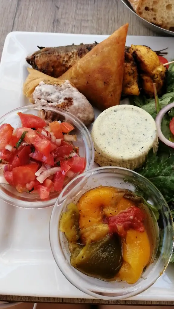 L'Entrevue_Arles_slider_image_2