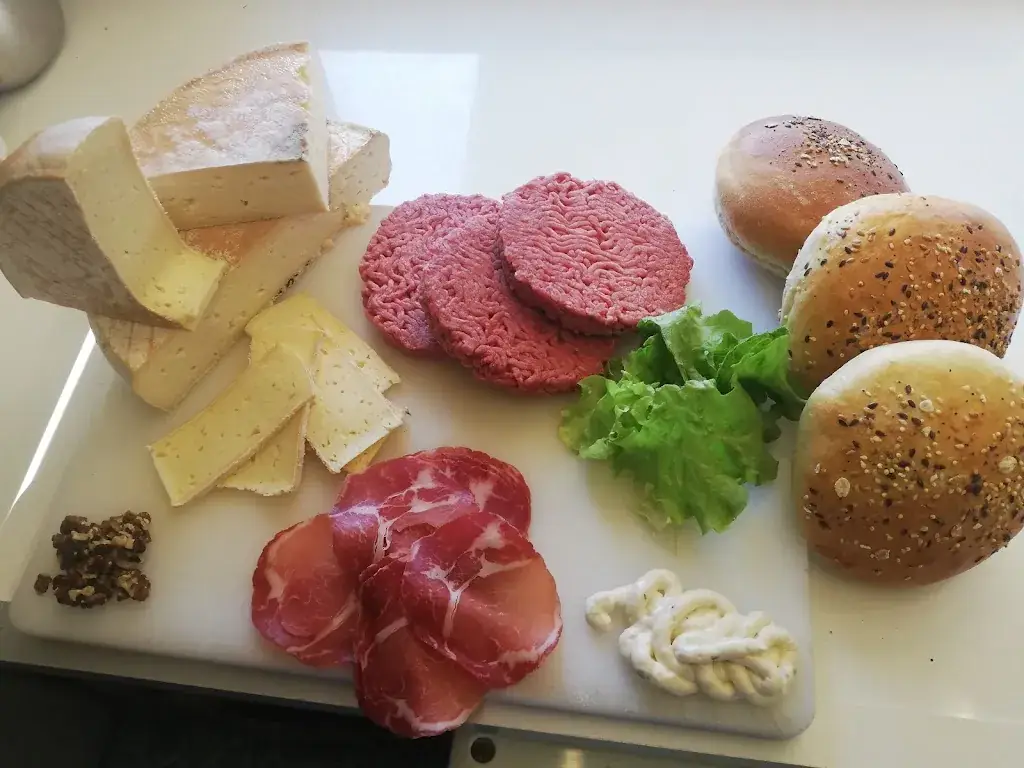 Ruddy food diner_Versoud_slider_image_3